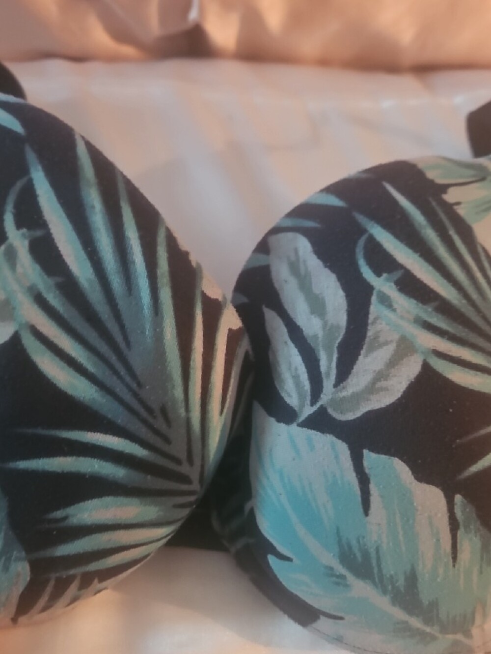 Bra - Picture 2 of 4